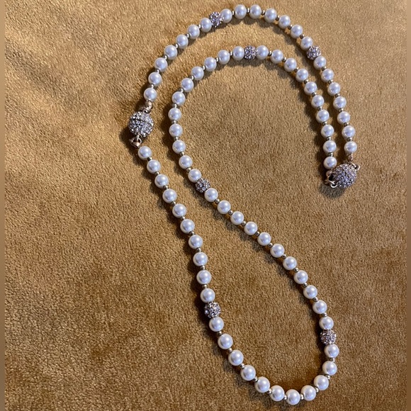 Premier Design Pearl Set - Picture 4 of 4